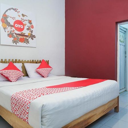 Hotel Oyo 287 Rumah Eyang Near Rsud Kota Yogyakarta Exteriér fotografie