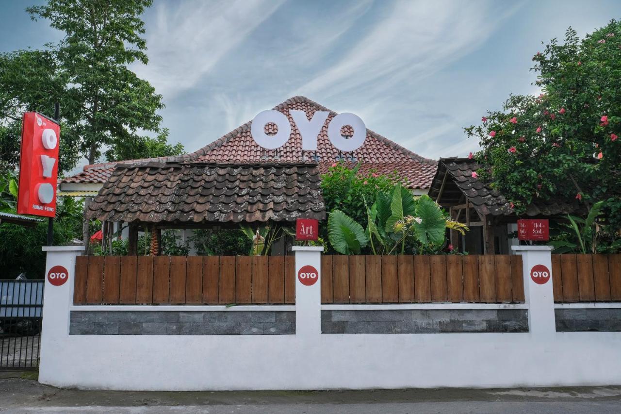 Hotel Oyo 287 Rumah Eyang Near Rsud Kota Yogyakarta Exteriér fotografie