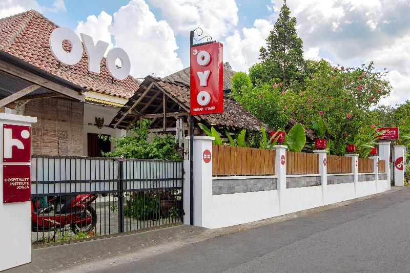 Hotel Oyo 287 Rumah Eyang Near Rsud Kota Yogyakarta Exteriér fotografie